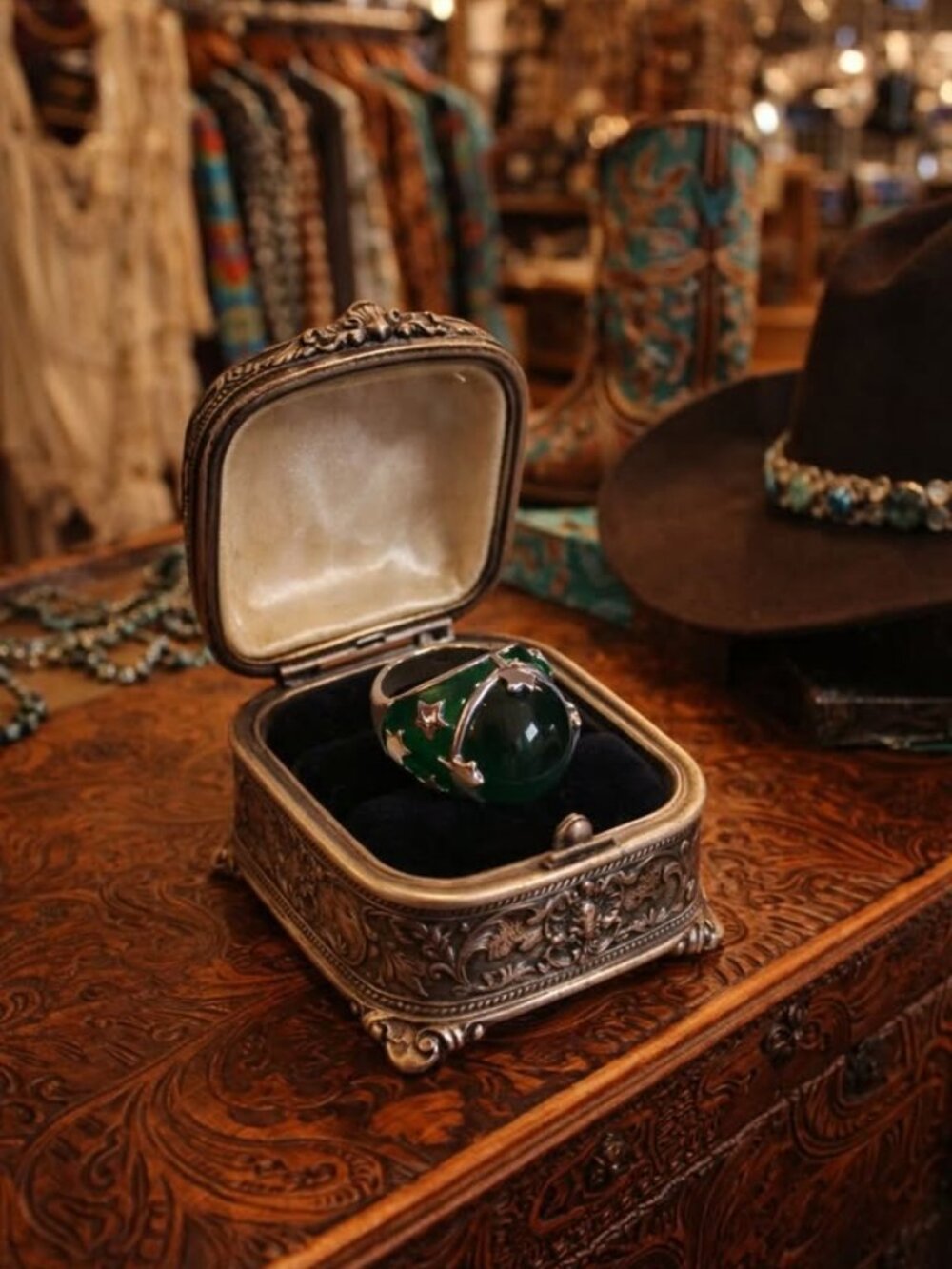 Velvet Mesa Ring